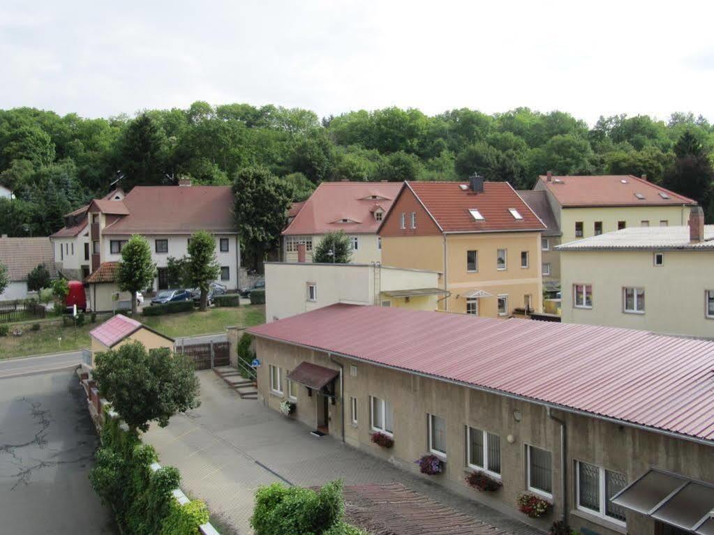 Hotel Am Markt Eckartsberga Exterior photo
